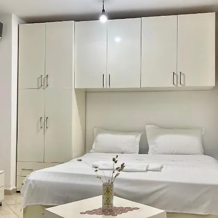 Brilant Center Apartment