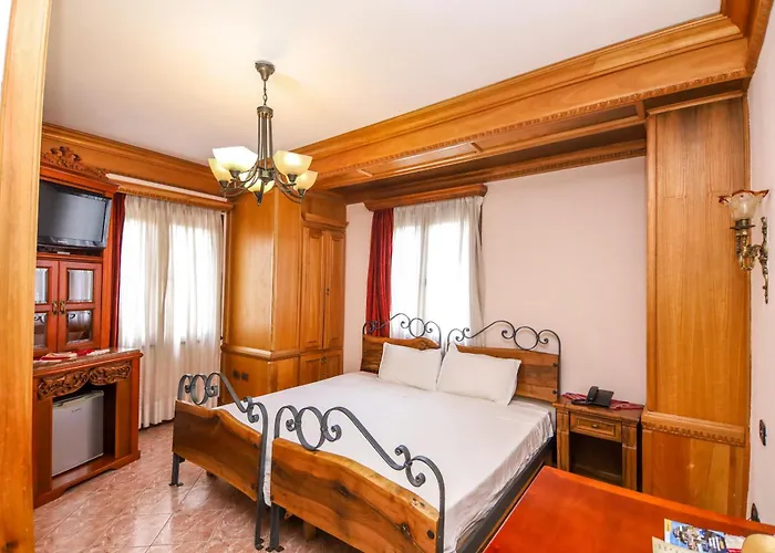 Brilant Antic Apartment *